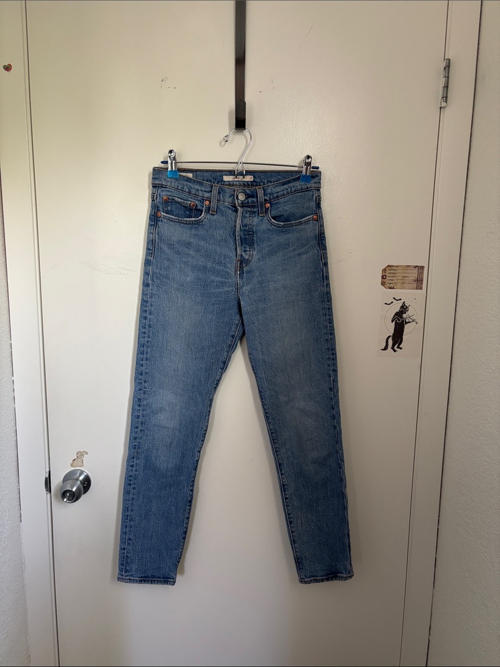 Blue jeans! Welling to negotiate